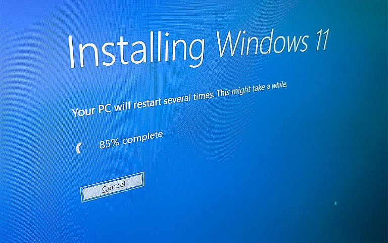 Узнайте, почему Windows 11 не устанавливается и как решить проблемы с обновлением с Windows 10 после 14 октября 2025 года.