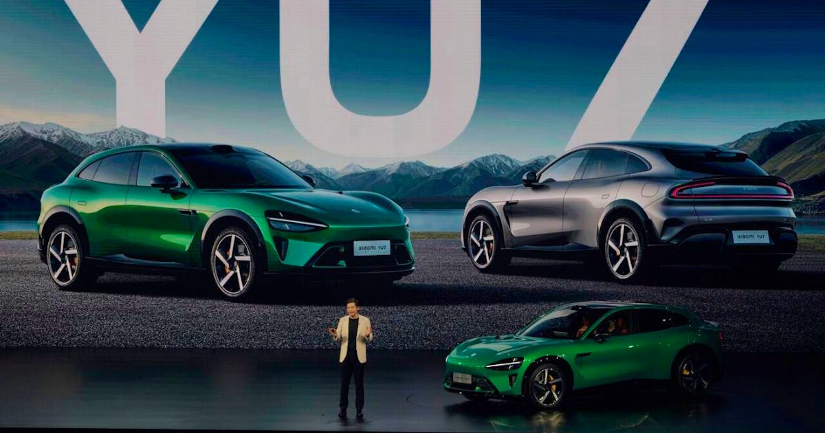 Xiaomi YU7: 300 000 предзаказов за час. Электрический SUV по цене от 253 500 юаней. Рекордный спрос и вызовы для китайского автопрома.