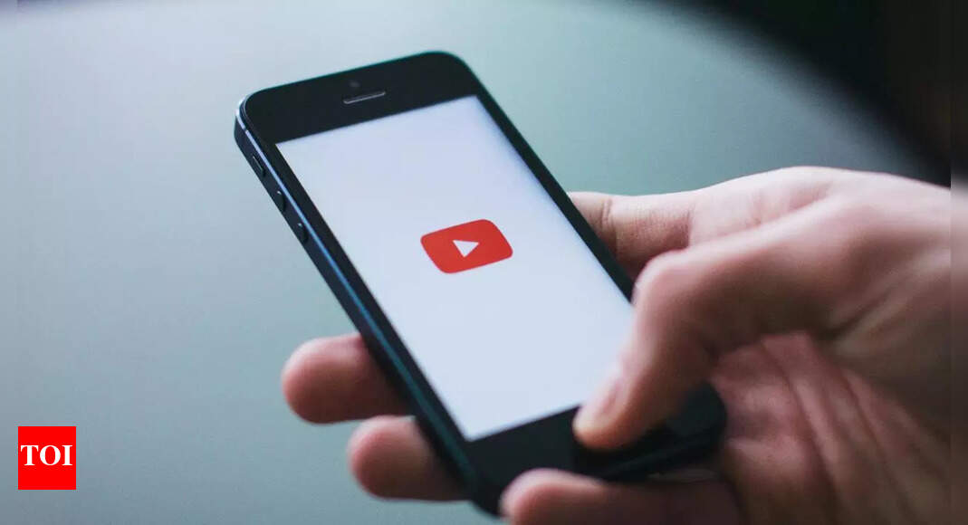 YouTube внедрит генератор видео Veo 3 в Shorts до конца 2025 года. Новый ИИ-инструмент создаст ролики по текстовым и графическим запросам.